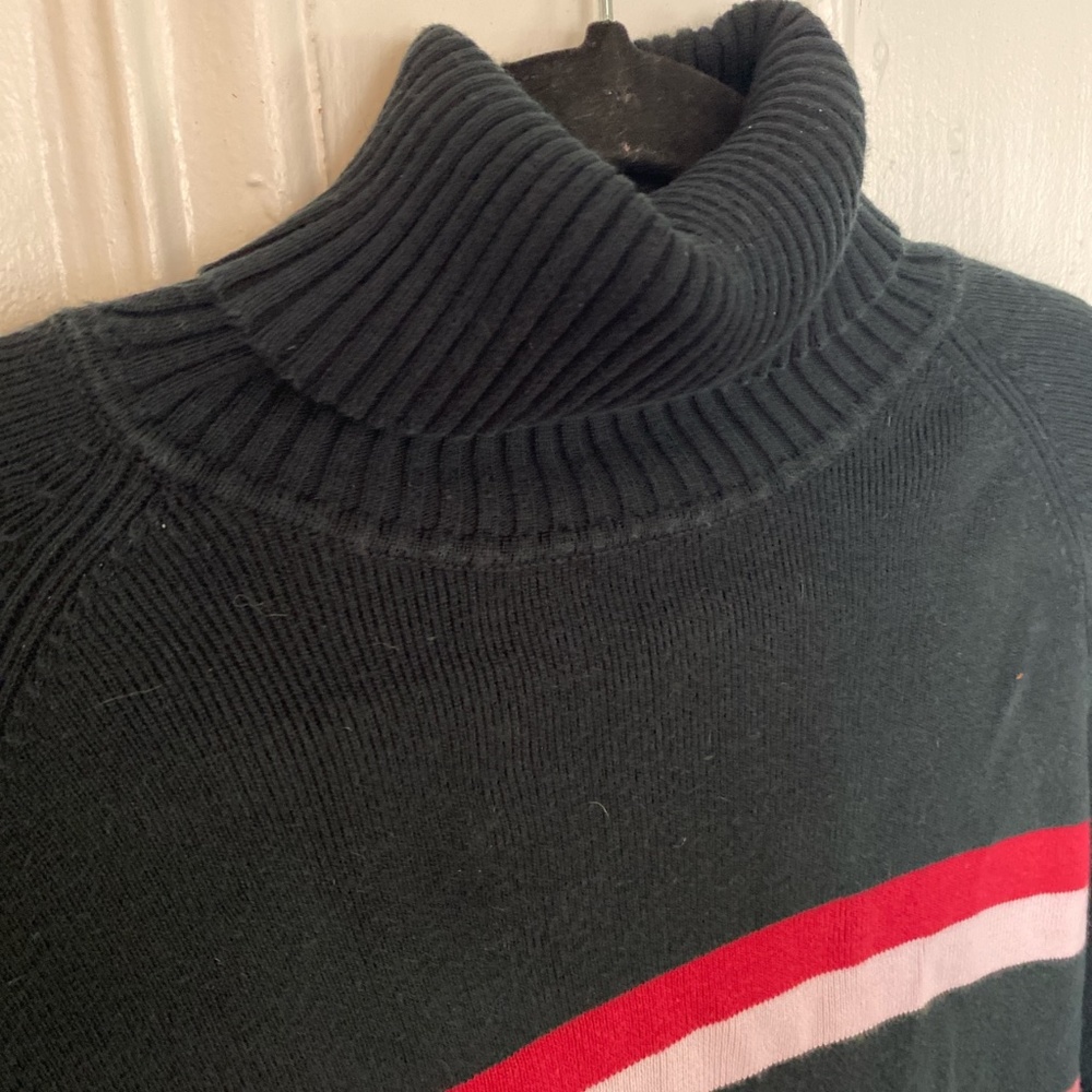 Y2K RIBBED STRIPED TURTLE NECK SWEATER